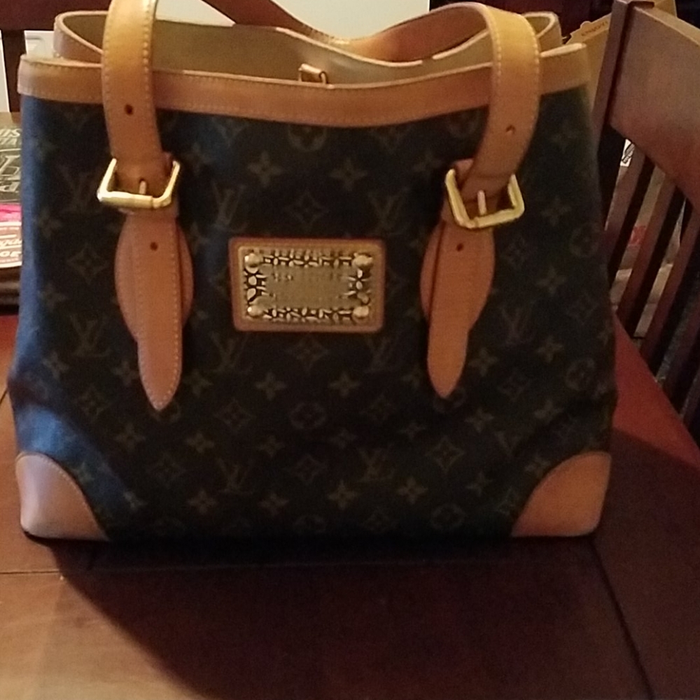 Louis Vuitton Hampstead Mm